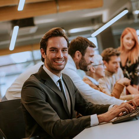 لماذا نحن الشراكة ودعم النمو